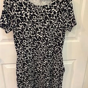 Ellen Tracy Stylish Black and White Leopard Print Knee Length Dress ~ SZ Medium